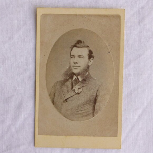 Antique British CDV W Simmons Buckingham, epic mutton chops vintage carte de - Picture 1 of 4